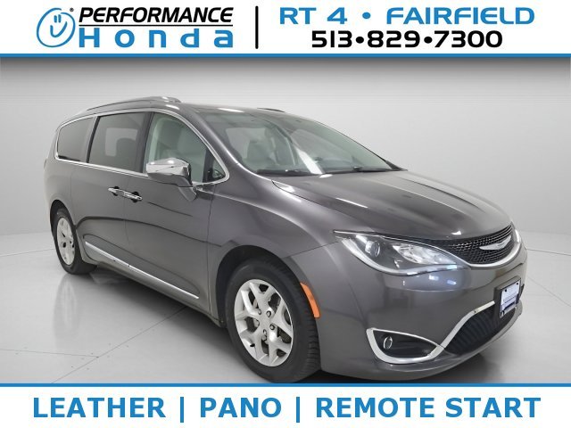 2019 Chrysler Pacifica Limited's photo