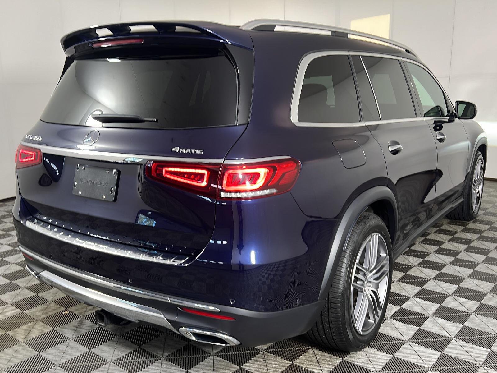 Used 2022 Lunar Blue Metallic Mercedes-Benz GLS 450 image 12