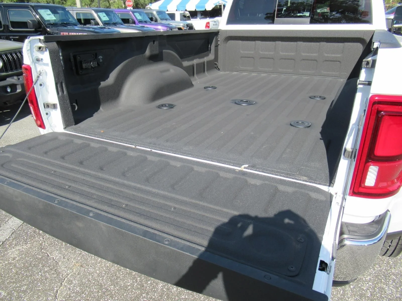New 2026 Bright White Clearcoat RAM Big Horn image 31