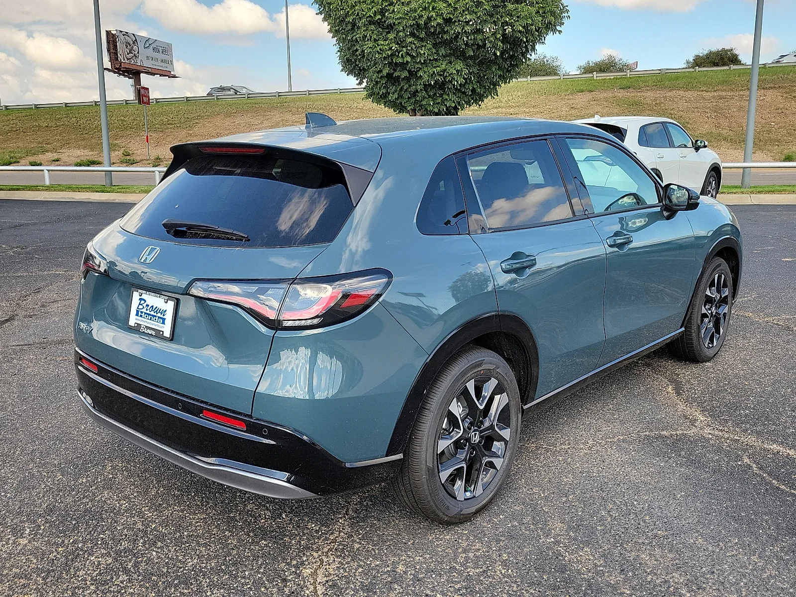 New 2027 Nordic Forest Pearl Honda EX-L 2WD image 10