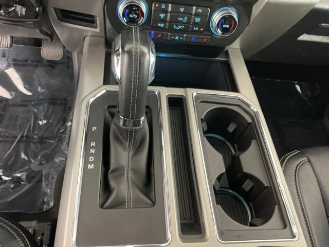 Used 2018 Magnetic Ford Lariat image 19