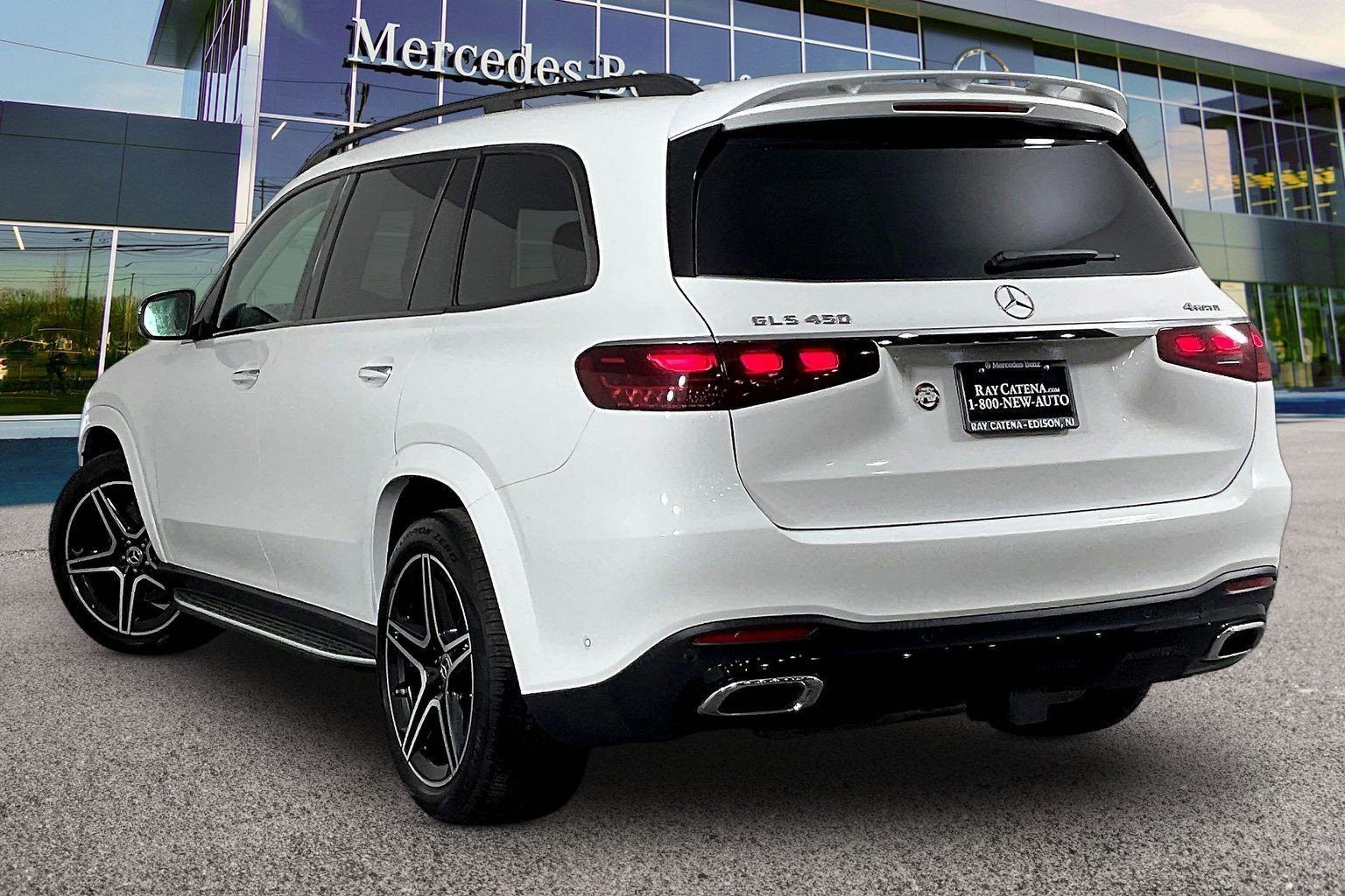 New 2026 Polar White Mercedes-Benz GLS 450 image 17