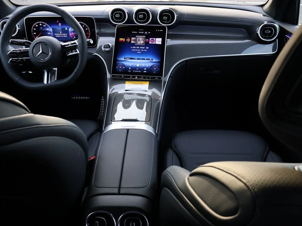 New 2026 Black Mercedes-Benz GLC 300 image 15