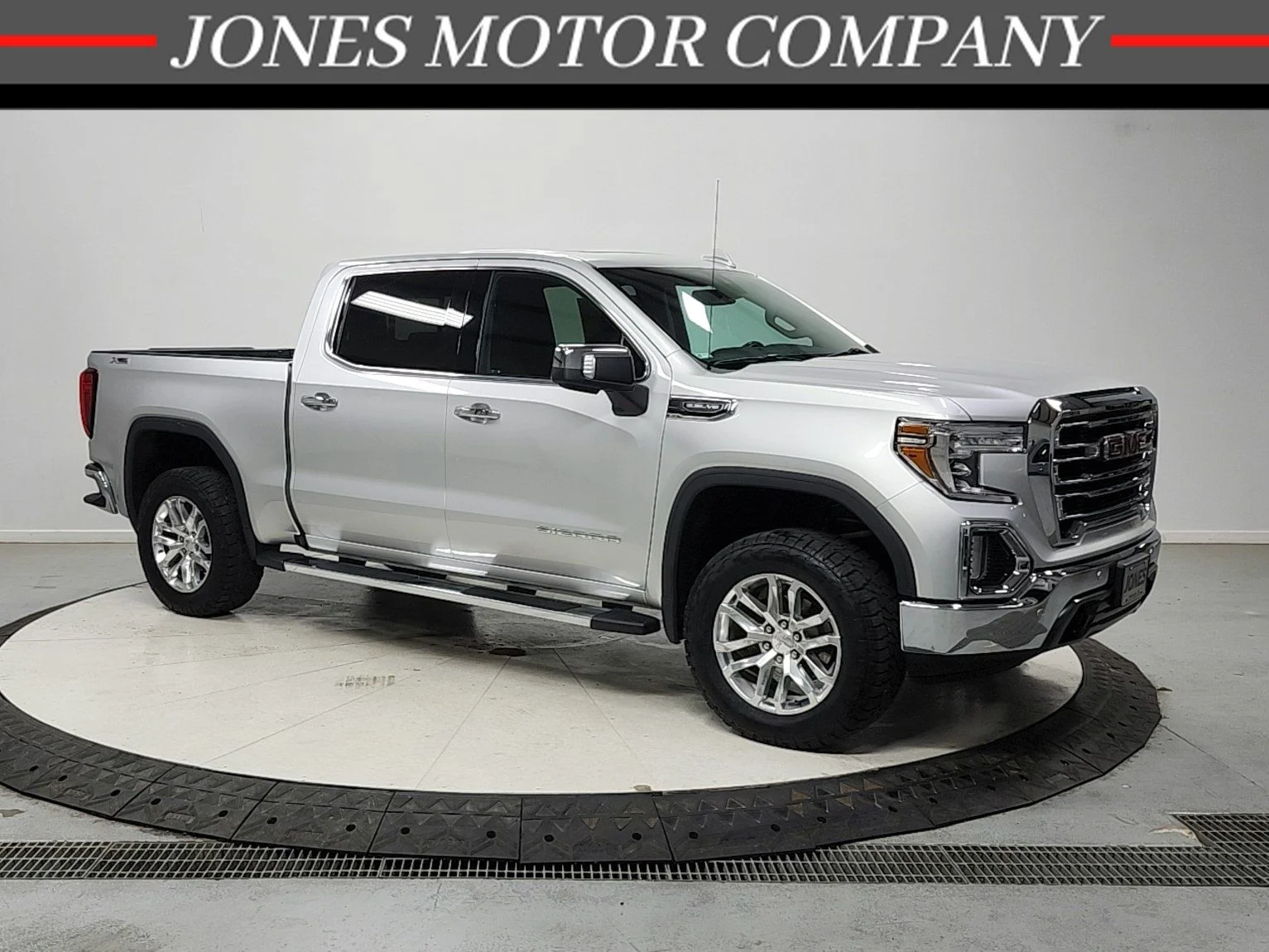 2021 GMC Sierra 4WD Crew Cab Short Box SLT's photo