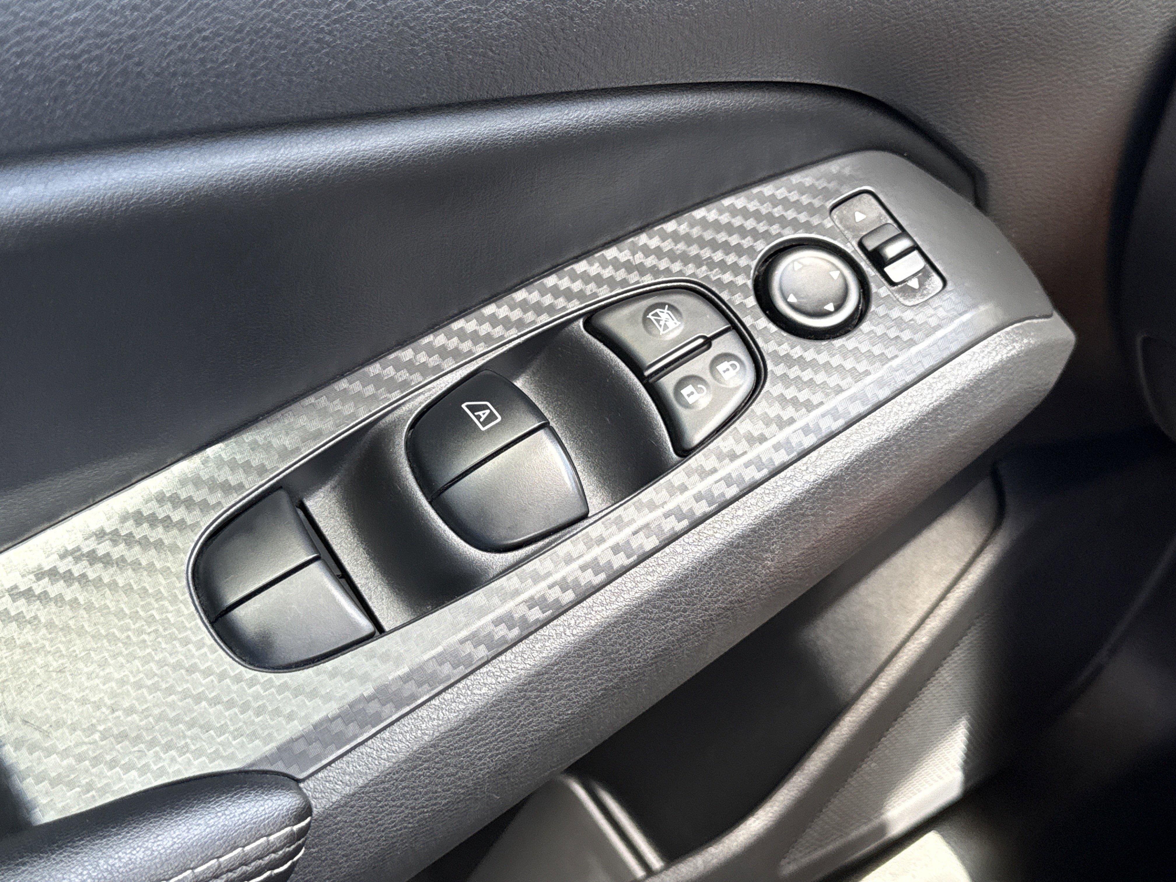 2025 Nissan Altima SV - Photo 16