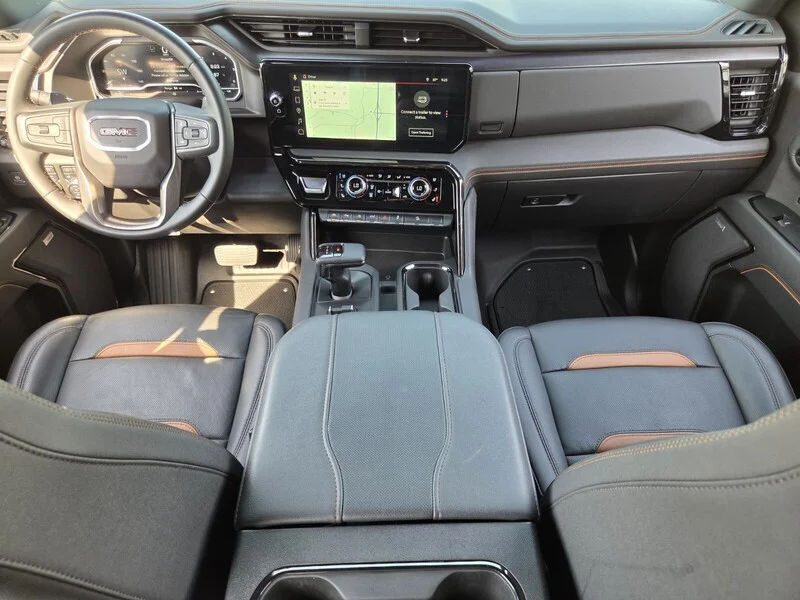Used 2024 Onyx Black GMC 4WD CREW CAB 147" AT4 image 18