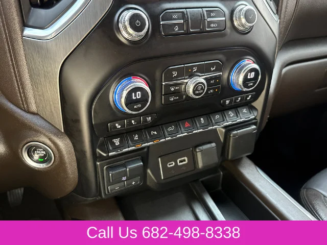 Used 2023 White GMC Denali image 28