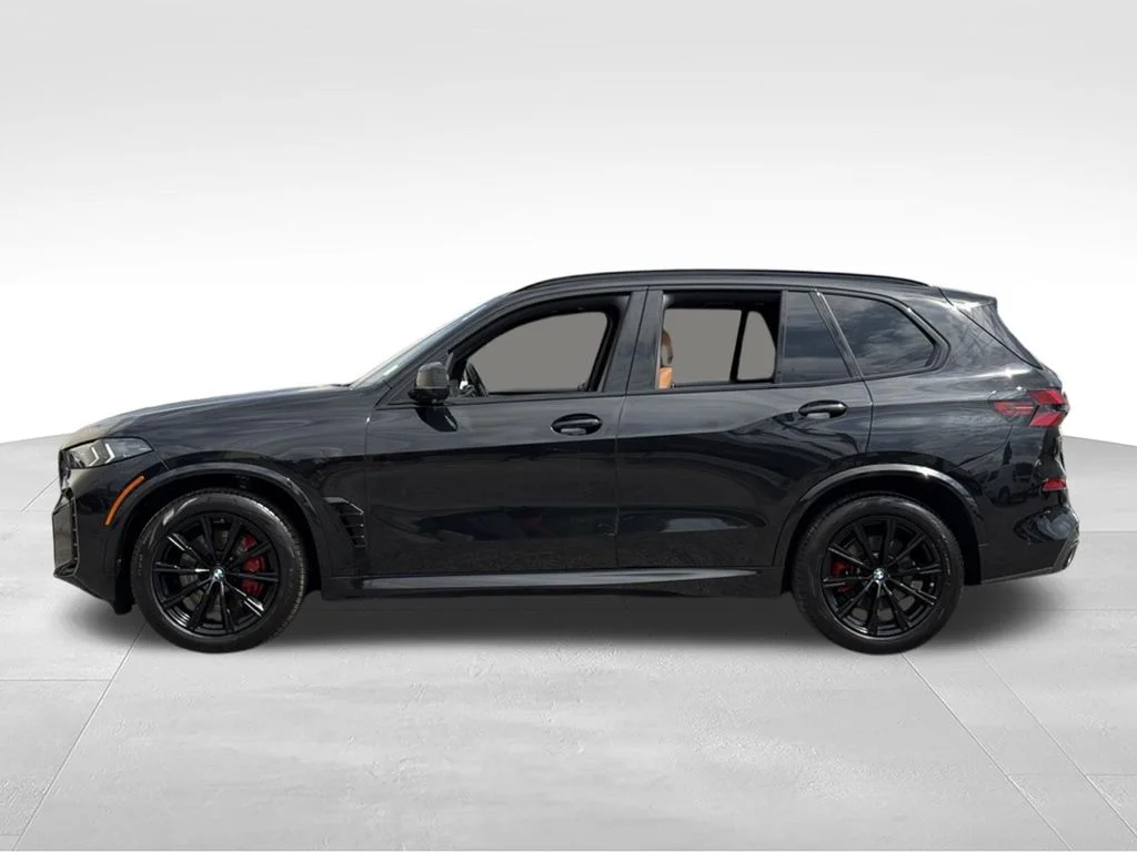 Used 2024 Black BMW xDrive40i image 5