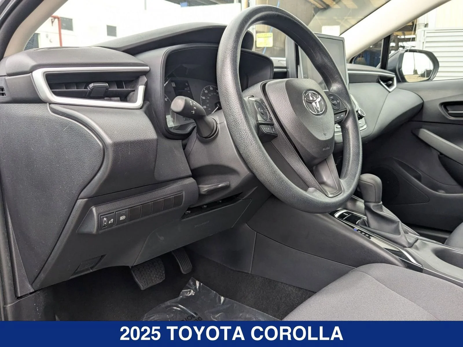 Used 2025  Toyota LE image 12