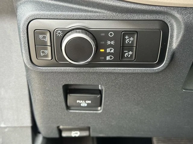 Certified Used 2024 Gray Ford Wildtrak image 36
