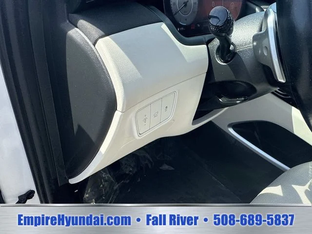 Used 2024 White Hyundai Limited image 22