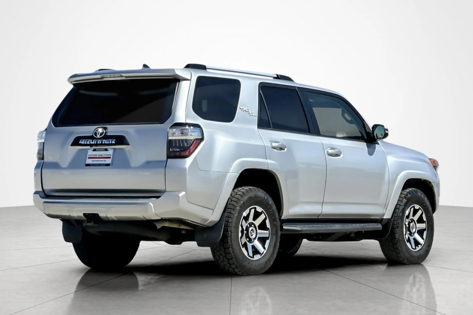 Used 2018 CLASSIC SILVER Toyota TRD Off Road Premium image 5