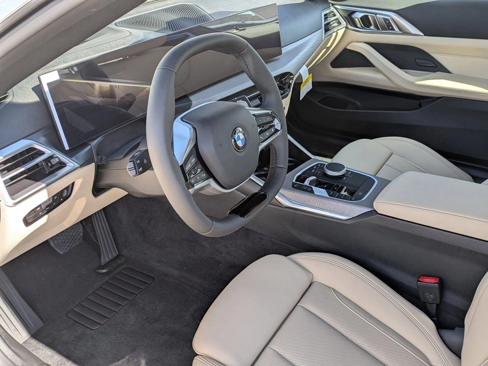 Used 2026 Alpine White BMW 430i xDrive image 3