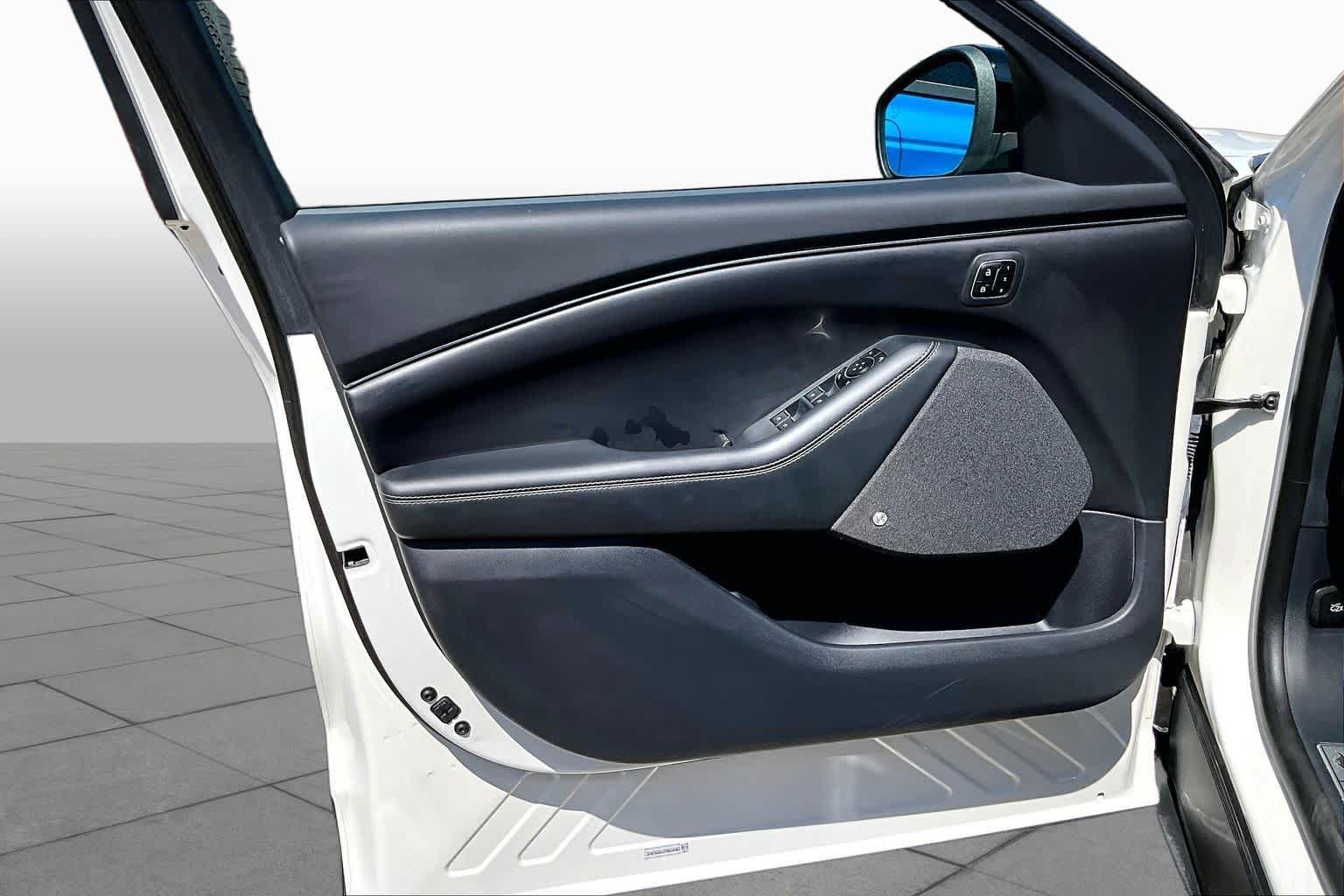 Used 2023 Star White Metallic Tri-Coat Ford Premium image 21