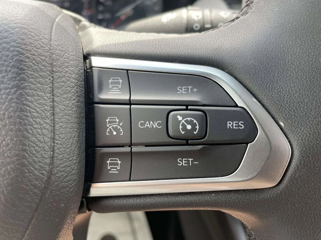 Certified Used 2025 Blue Jeep Limited image 25