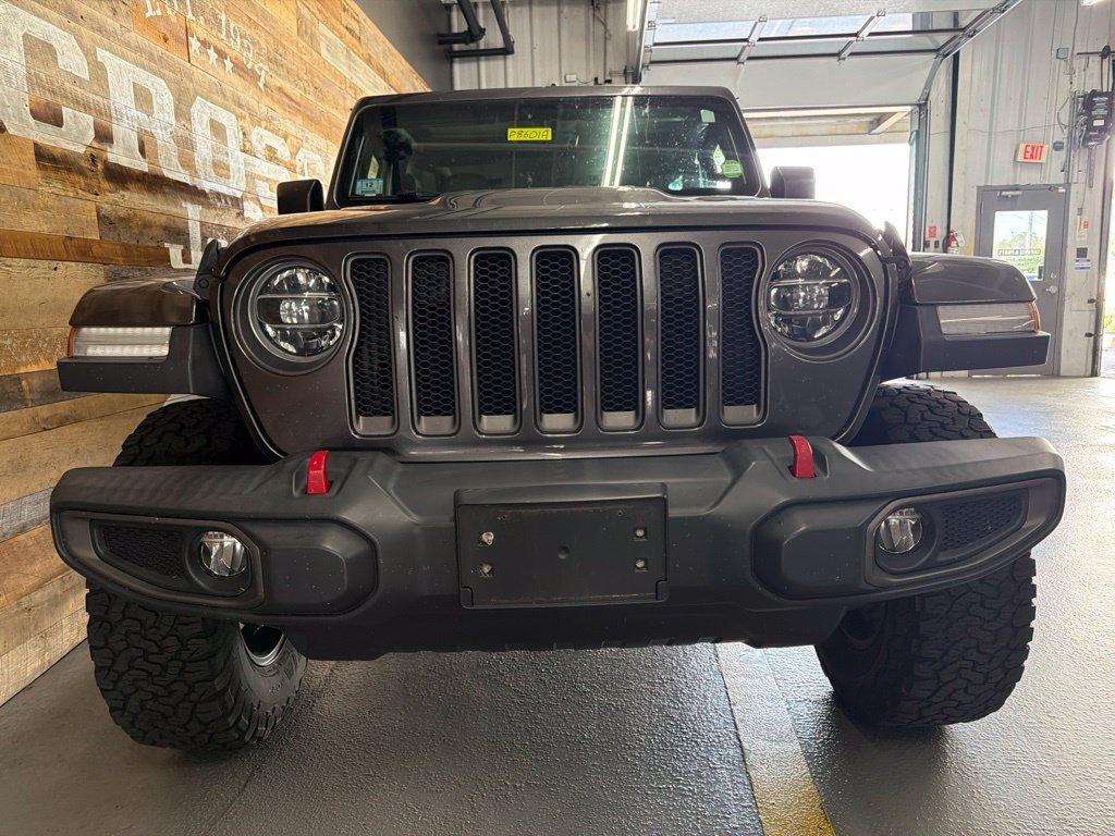 Used 2018 Crystal Metallic Jeep Rubicon image 4