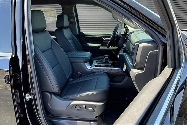 New 2026 Onyx Black GMC SLT image 11