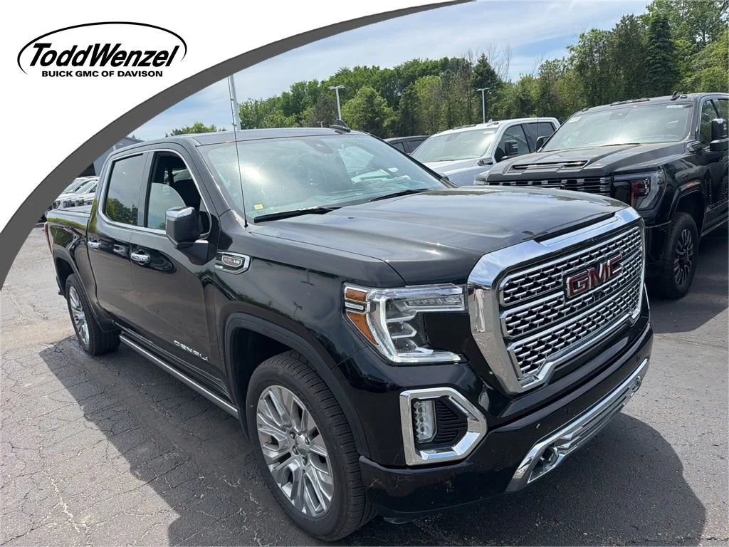 2021 GMC Sierra 4WD Crew Cab Short Box Denali's photo