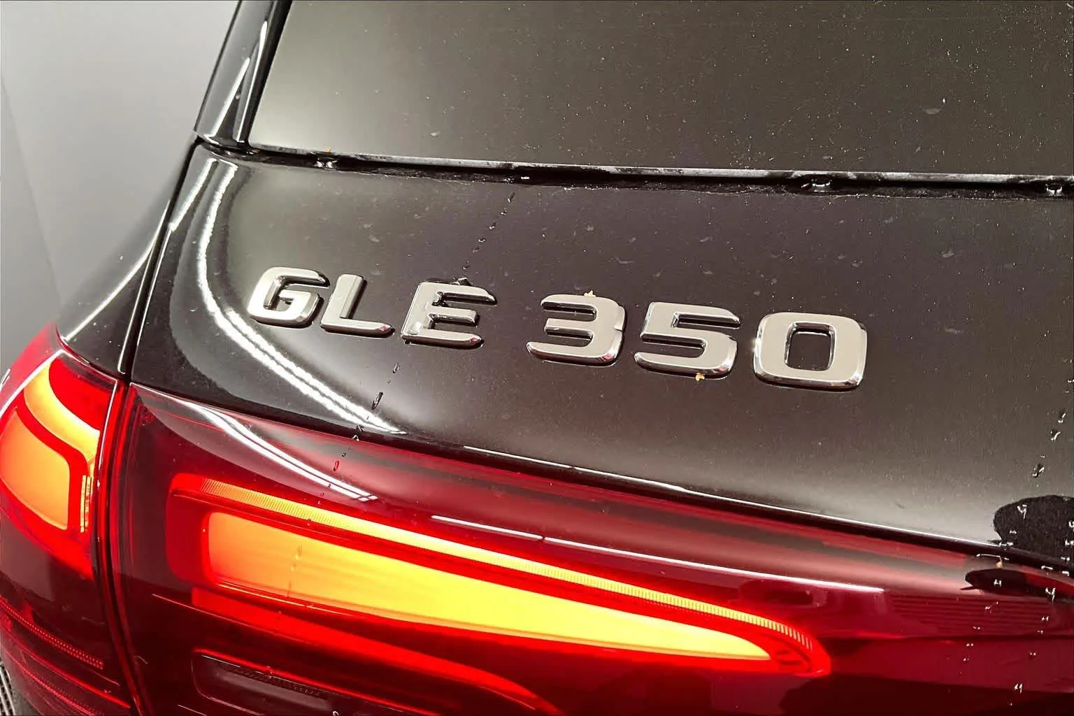 New 2026 Obsidian Black Metallic Mercedes-Benz GLE 350 image 7