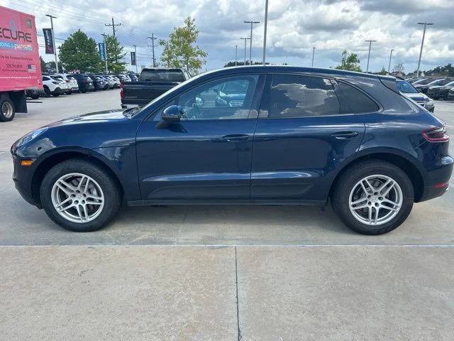 Used 2017 Blue Porsche Base image 4