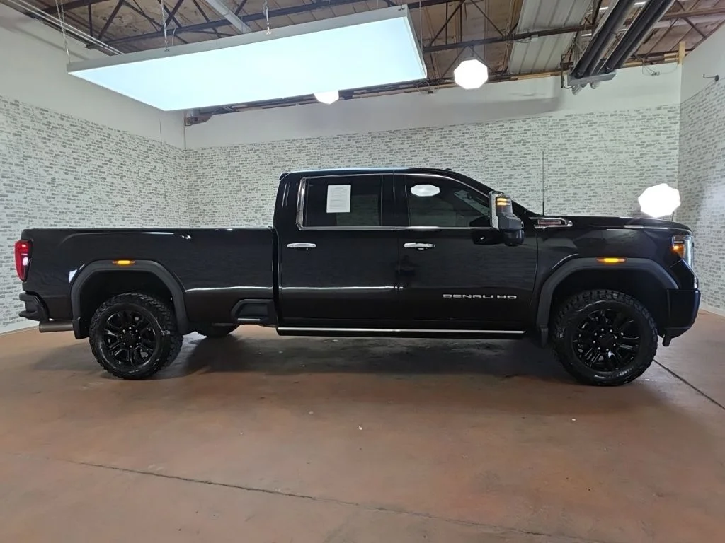 Used 2021 Ebony Twilight Metallic GMC Denali image 7