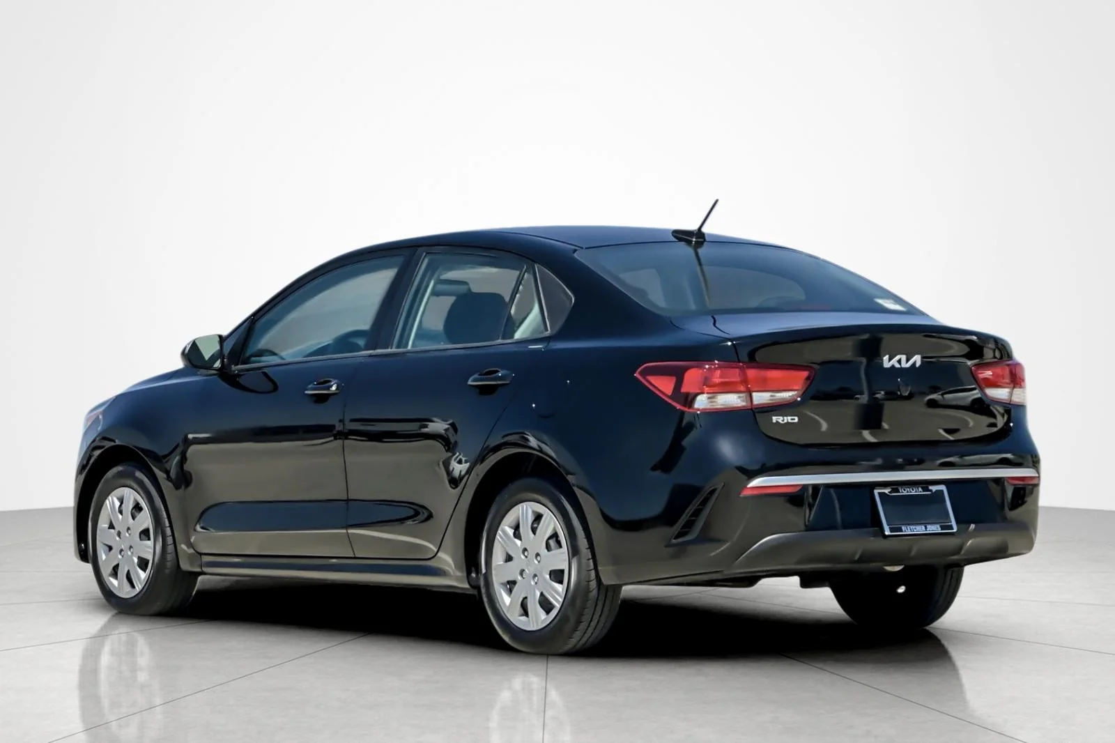 Used 2022 BLACK Kia LX image 3