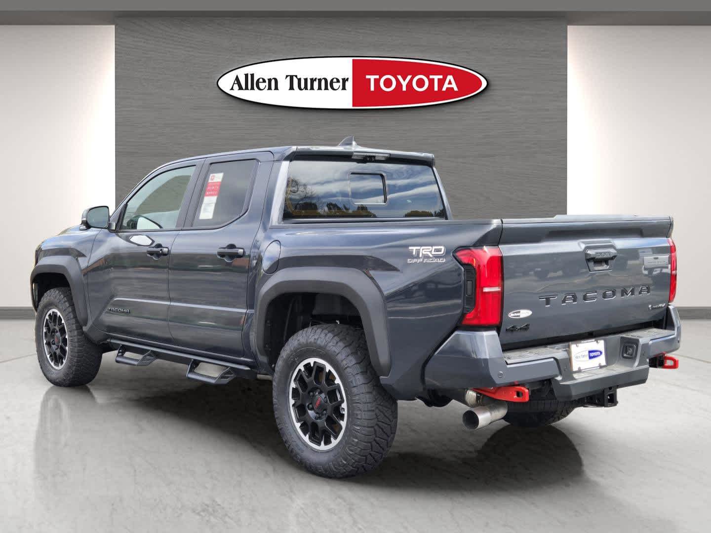 2026 Toyota Tacoma TRD Off Road - Photo 8