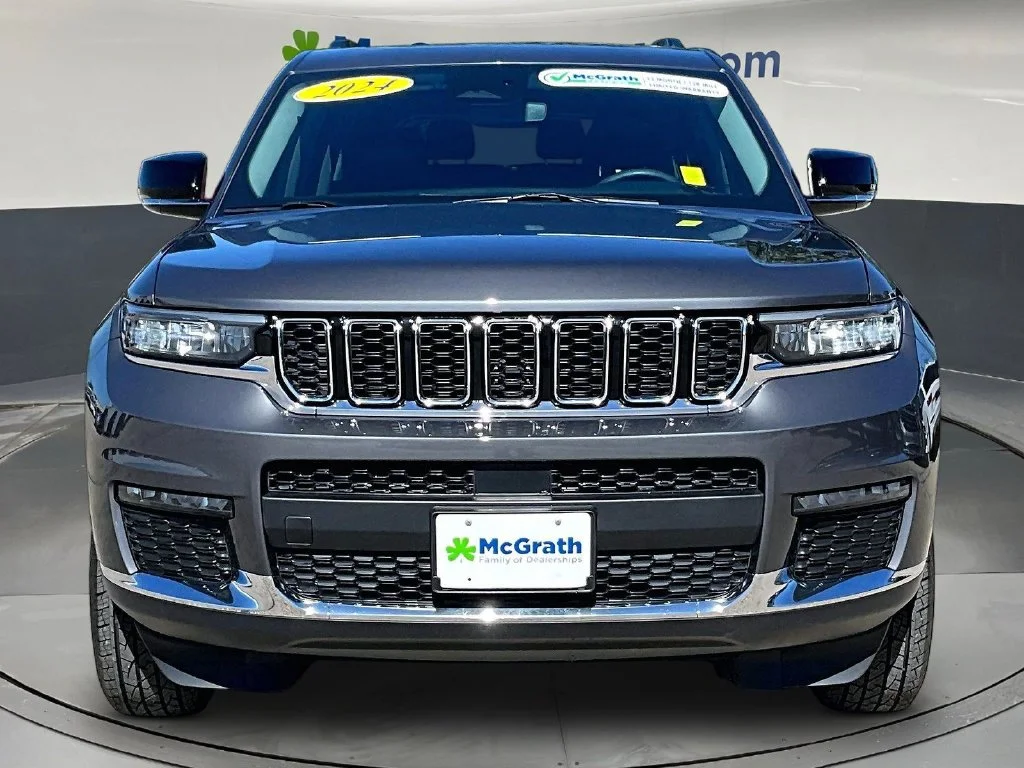 Certified Used 2024 Gray Jeep Limited image 2