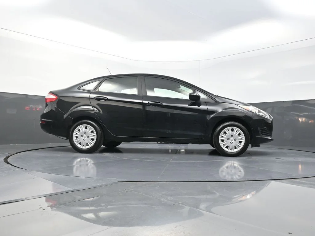 Used 2019 Black Ford S image 29