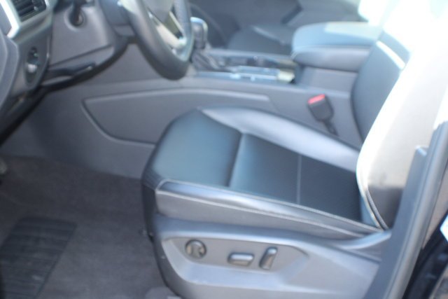 2022 Volkswagen Atlas SE w/Tech - Photo 13