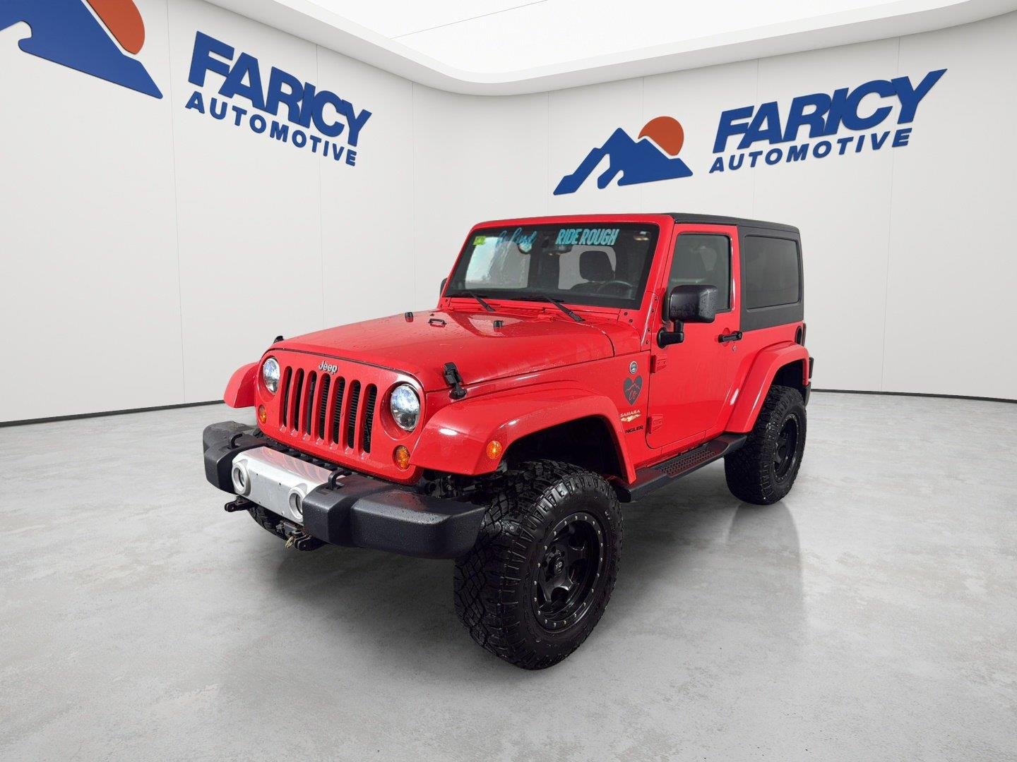 Used 2013 Rock Lobster Jeep Sahara image 2