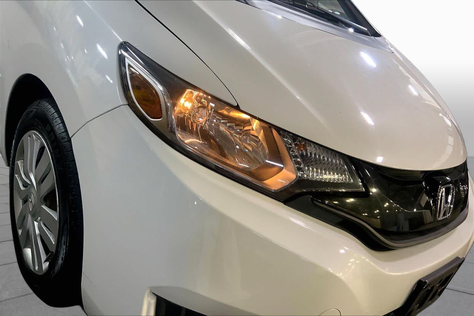 Used 2015 White Orchid Pearl Honda LX image 27