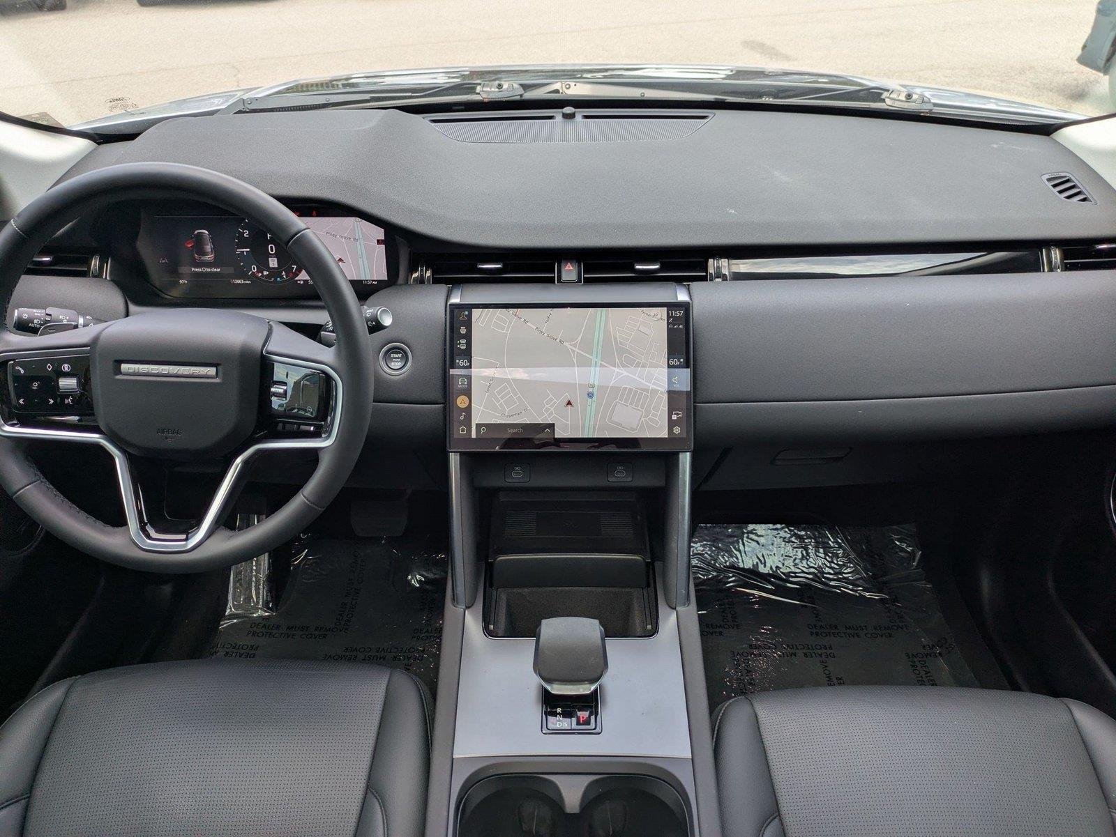 Used 2025 Hakuba Silver Metallic Land Rover S image 29
