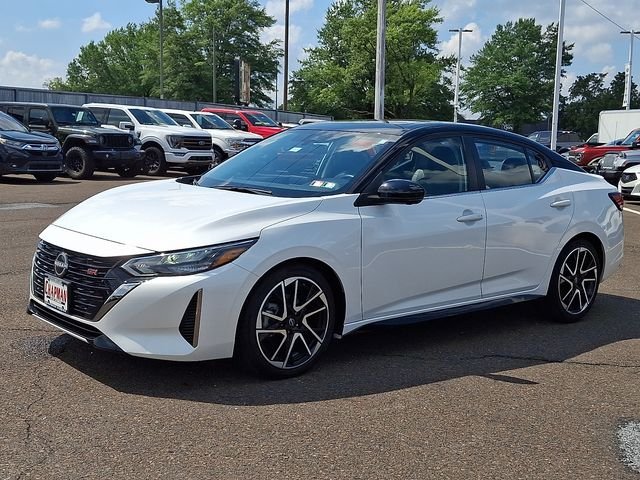 Used 2025 White Nissan SR image 2