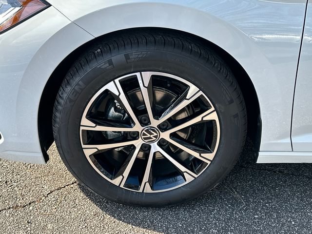 New 2026 White Volkswagen 1.5T Sport image 11
