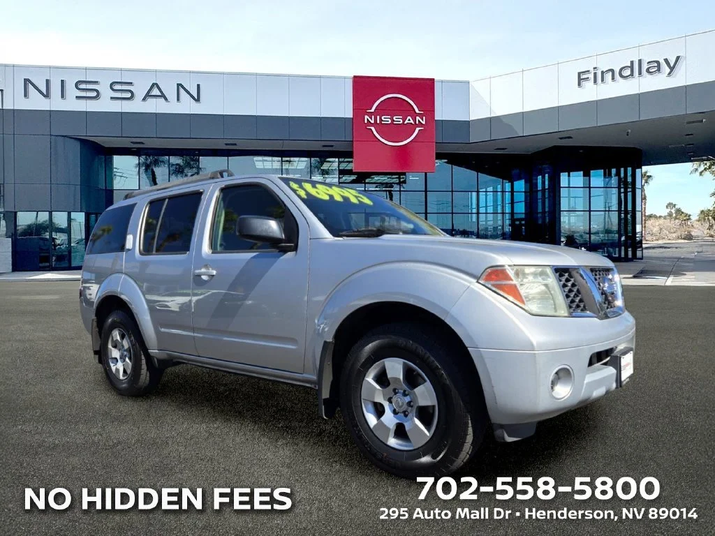 2005 Nissan Pathfinder XE