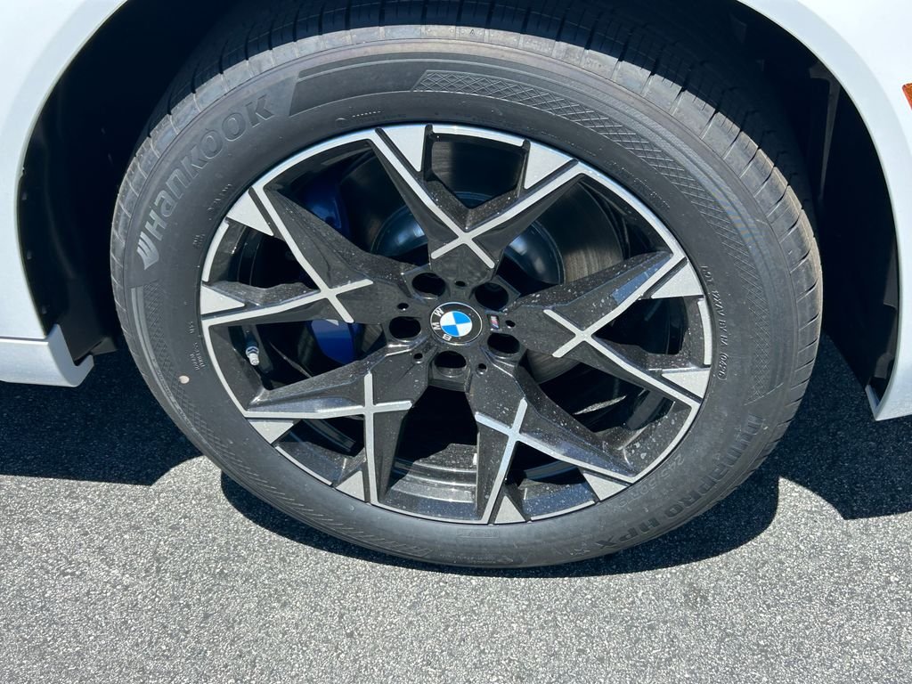 New 2026 Alpine White BMW 30 xDrive image 3