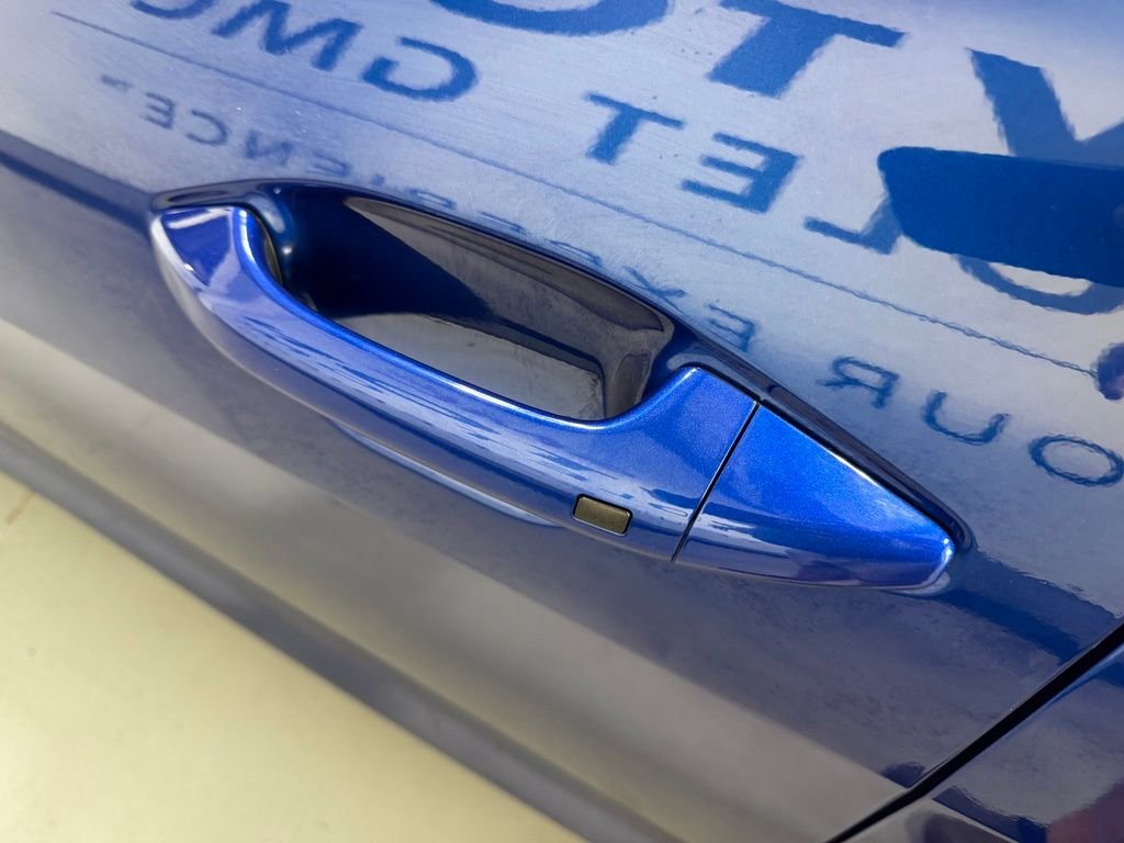 Used 2025 Blue Kia LXS image 4