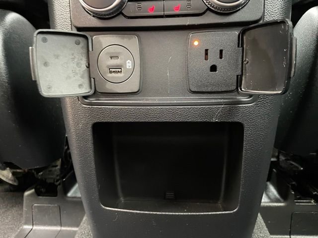Certified Used 2020 Black Metallic Ford Platinum image 47