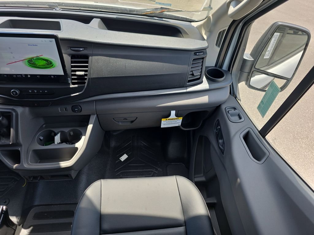 New 2026 Oxford White Ford Cargo Van image 17