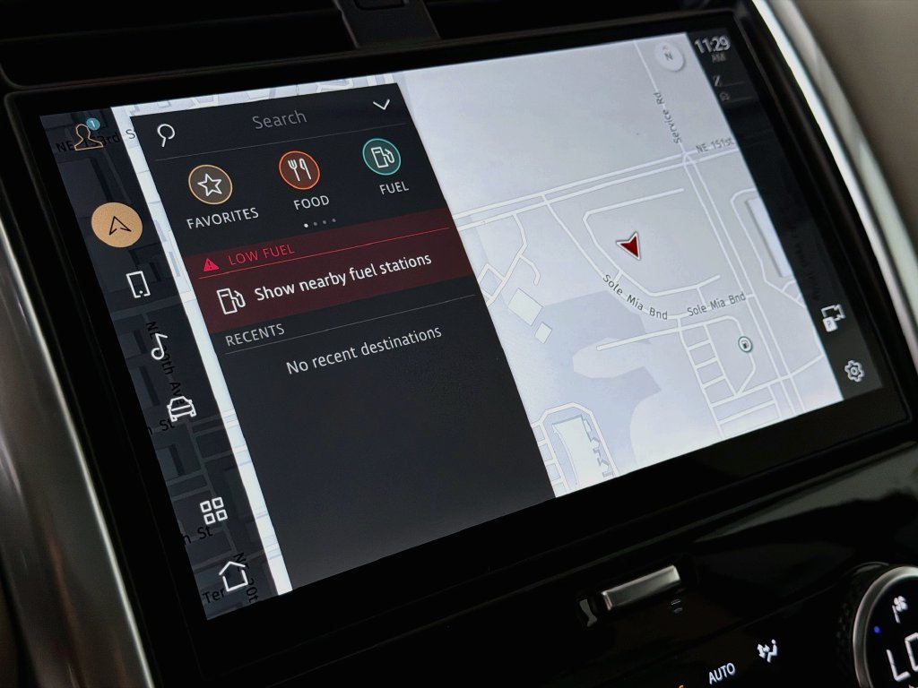 New 2026 Santorini Black Land Rover S image 13