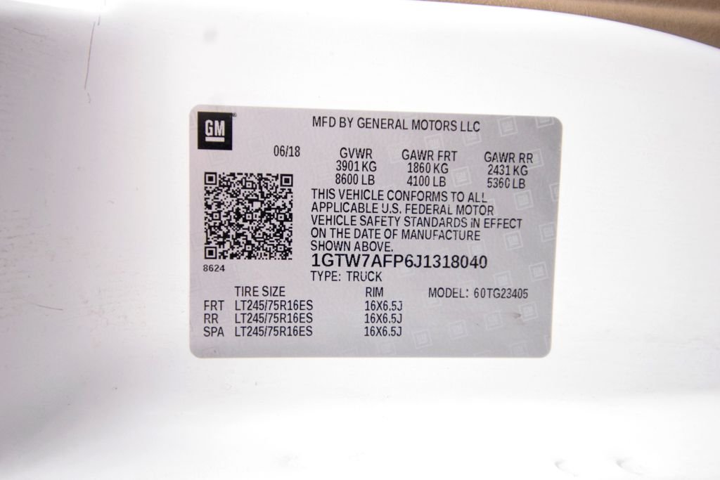 Used 2018 Summit White GMC Work Van image 20
