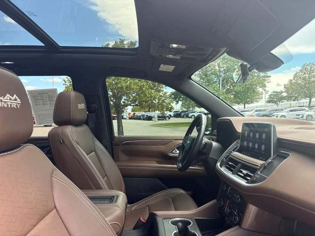 Used 2021 White Chevrolet High Country image 29