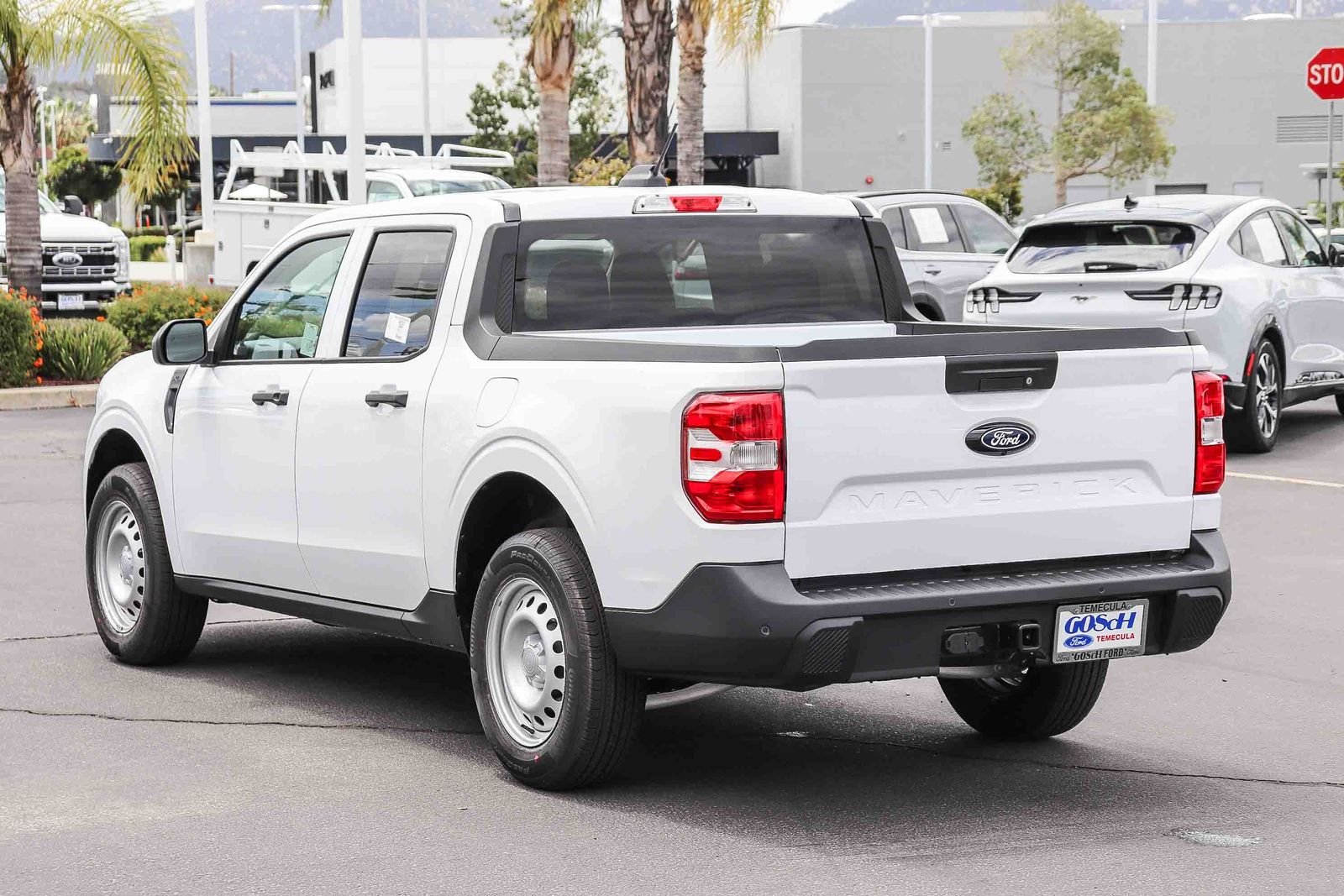 New 2026 Oxford White Ford XL image 6