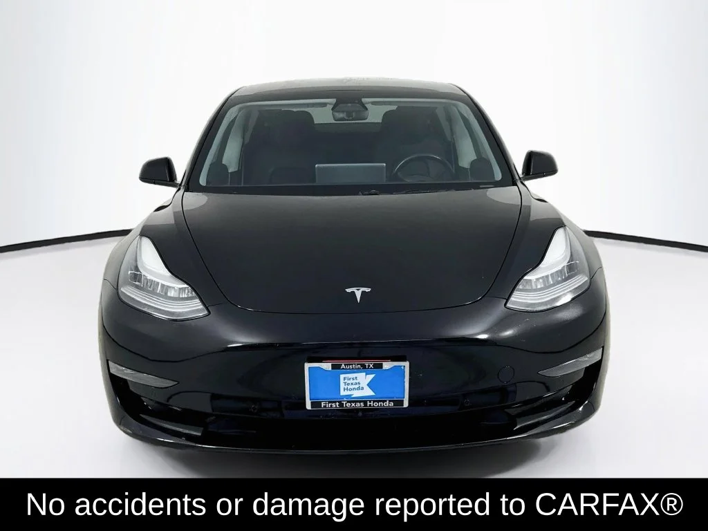 Used 2019 Solid Black Tesla Long Range image 2