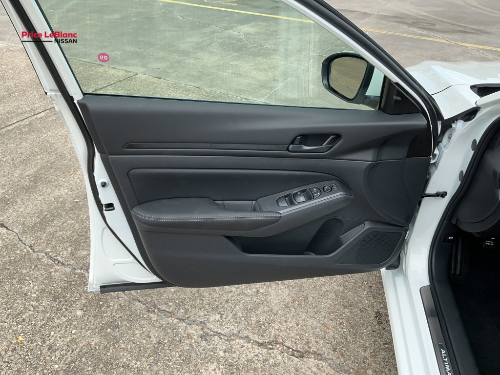New 2026 Pearl White TriCoat Nissan SV Special Edition image 11