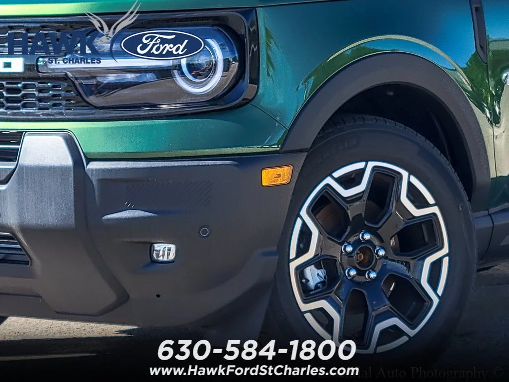 New 2025 Eruption Green Metallic Ford Outer Banks® image 2