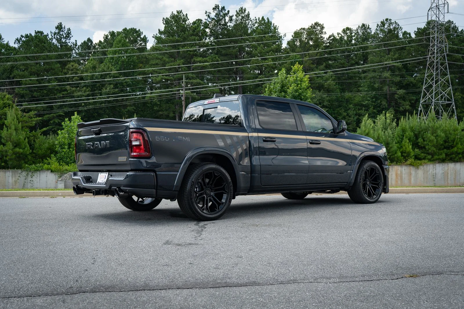 New 2026 Forged Blue Metallic Exterior Paint RAM Big Horn/Lone Star image 26