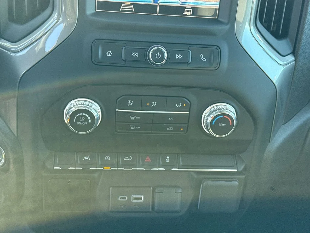 New 2026 Onyx Black GMC Pro image 24