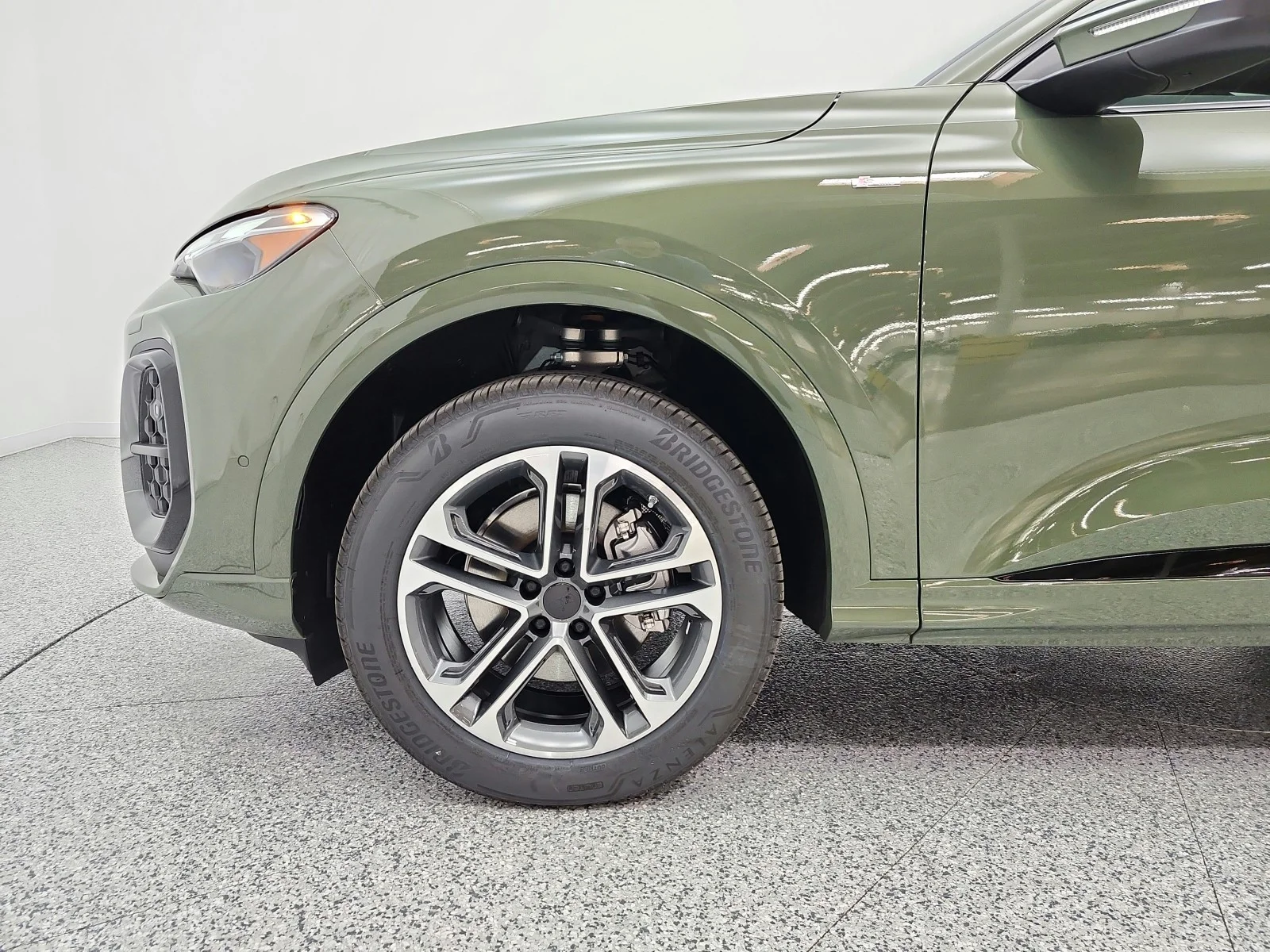 New 2026 District Green Metallic Audi Premium 2.0 TFSI quattro image 15
